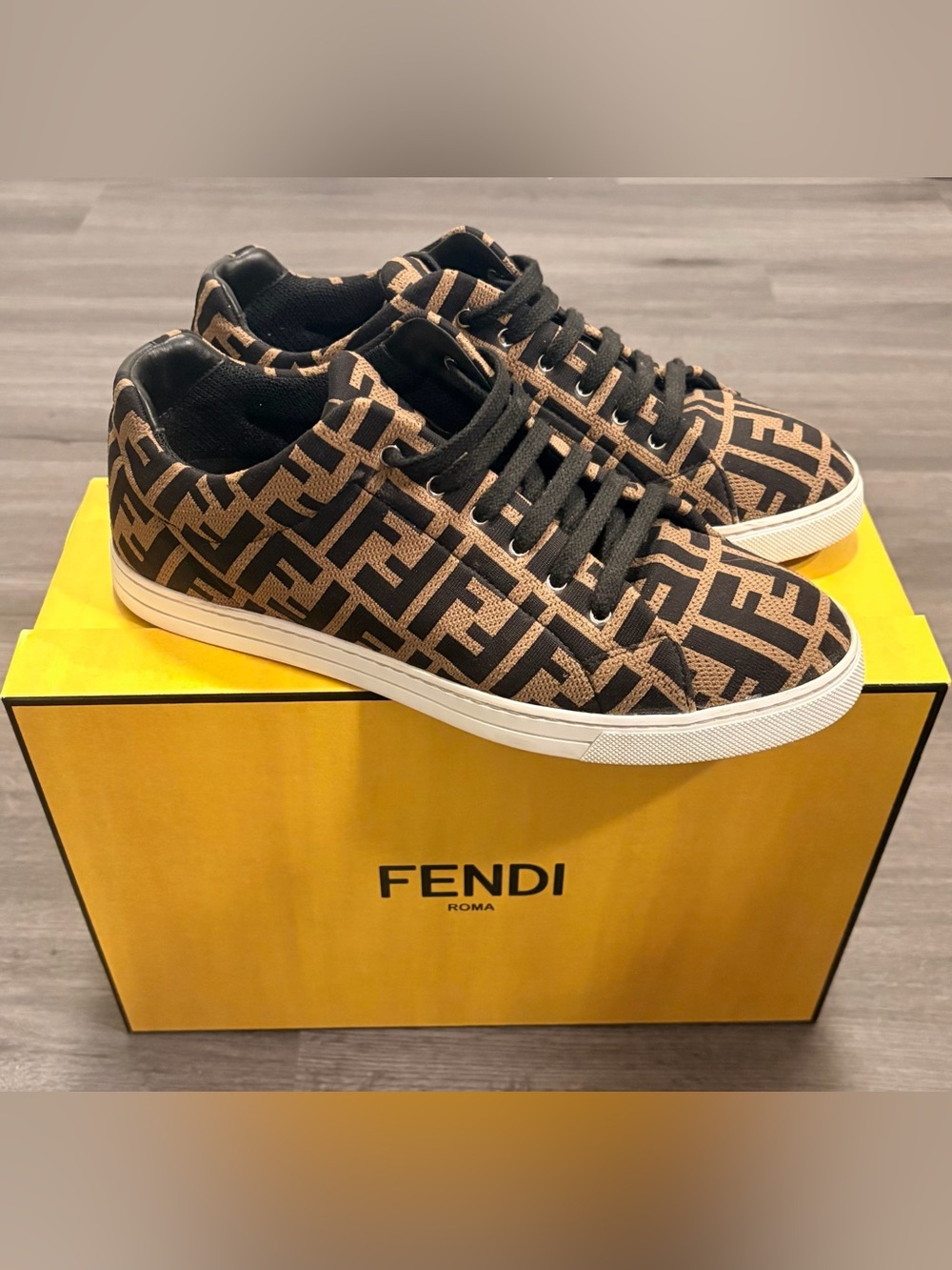Fendi FF Logo Jacquard Low-Top Sneakers
